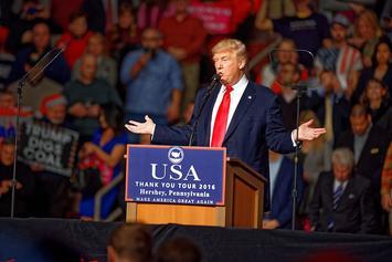 Donald_Trump_at_Hershey_PA_on_12_15_2016_Victory_Tour_x_02.jpg Donald_Trump_at_Hershey_PA_on_12_15_2016_Victory_Tour_x_02.jpg