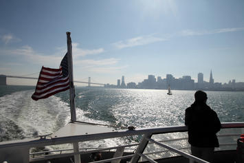 Golden_Gate_Ferry.jpg