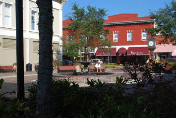 Sanford fountain by C Woods.JPG