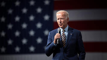 biden_campaigns-in-iowa_gage-skidmore.jpg