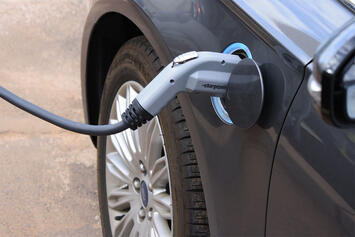 charging-EVs.jpg charging-EVs.jpg