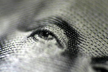 eyeball on a US dollar935756569_18aac96892.jpg