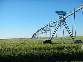 farmland-us-heartland.jpg farmland-us-heartland.jpg