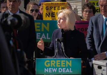 green-new-deal-rally.jpg green-new-deal-rally.jpg