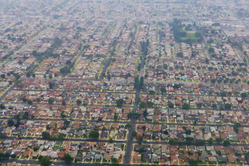 lakewood-ca-aerial.jpg