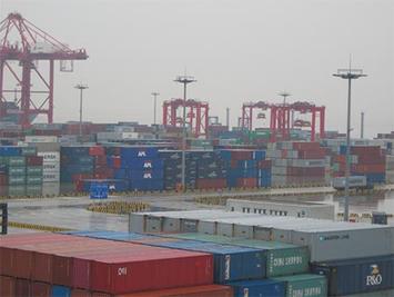shanghai-harbor-port.jpg shanghai-harbor-port.jpg