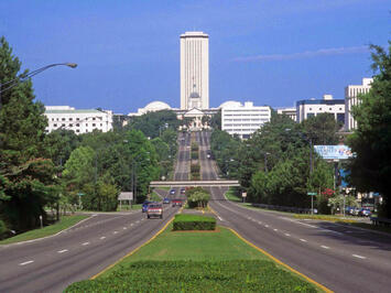 tallahassee-florida-looking-toward-capitol.jpg