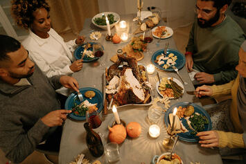 thanksgiving-family-table.jpg